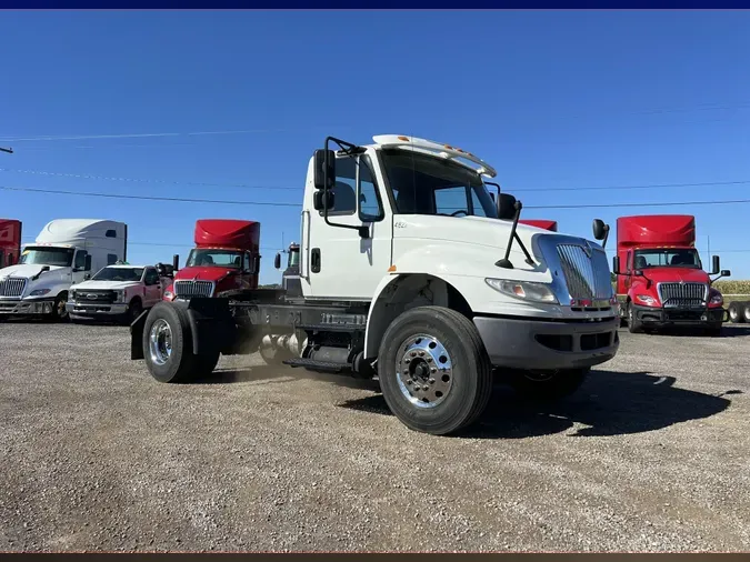 2018 INTERNATIONAL DURASTAR 4300