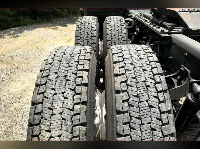 2021 INT LT625 6x4