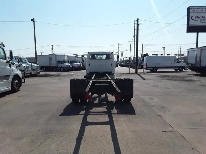 2018 FREIGHTLINER M2 106