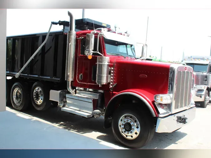 2024 Peterbilt 389
