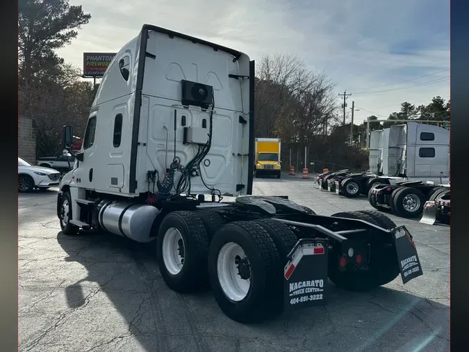 2020 FREIGHTLINER CASCADIA