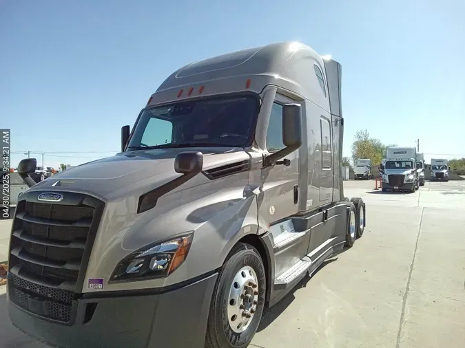 2021 Freightliner Cascadia
