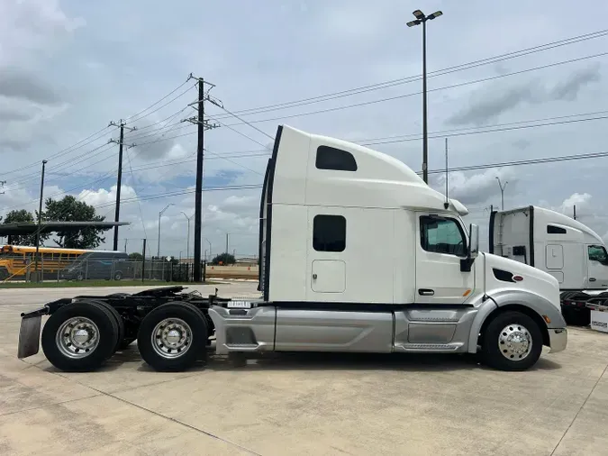2022 Peterbilt 579