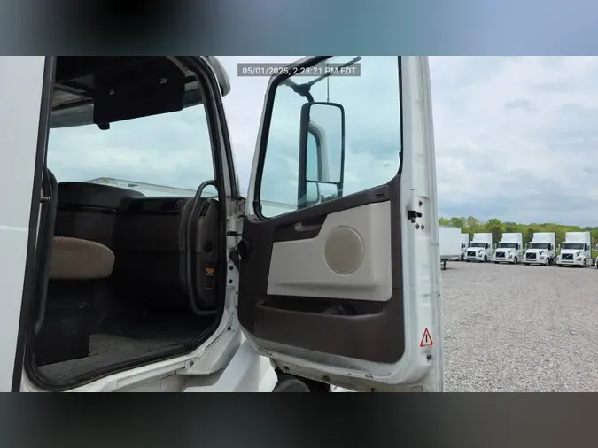 2018 Volvo VNL300