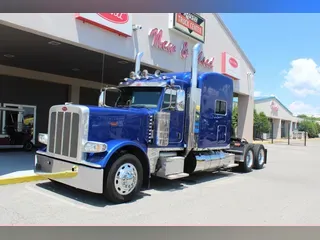 2023 Peterbilt 389