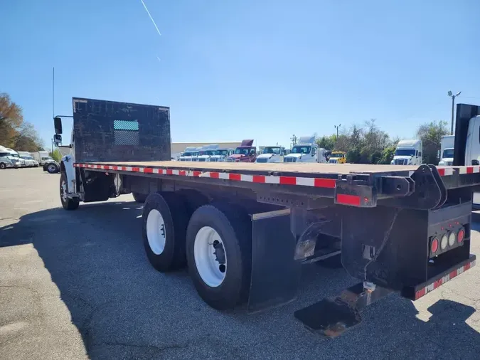 2017 FREIGHTLINER/MERCEDES M2 106