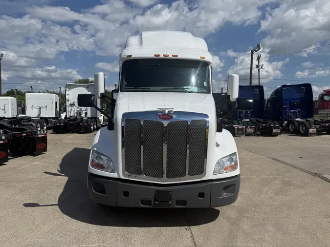 2021 Peterbilt 579