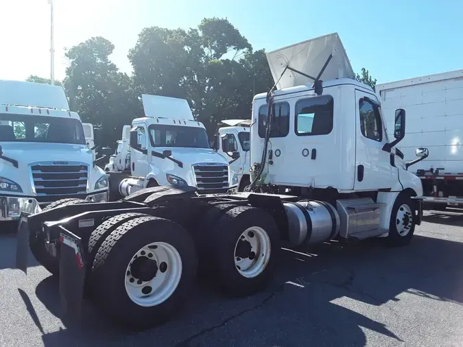 2023 FREIGHTLINER/MERCEDES NEW CASCADIA PX126641426abcecb4ea592ab8b46c3e4d9570c