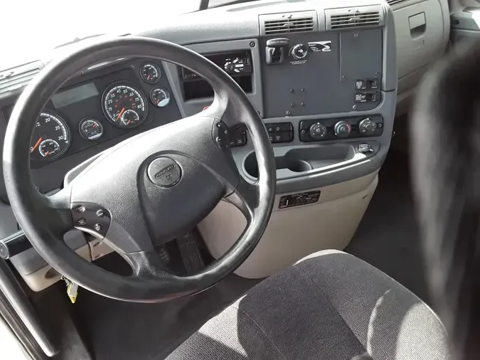 2019 FREIGHTLINER CASCADIA 125