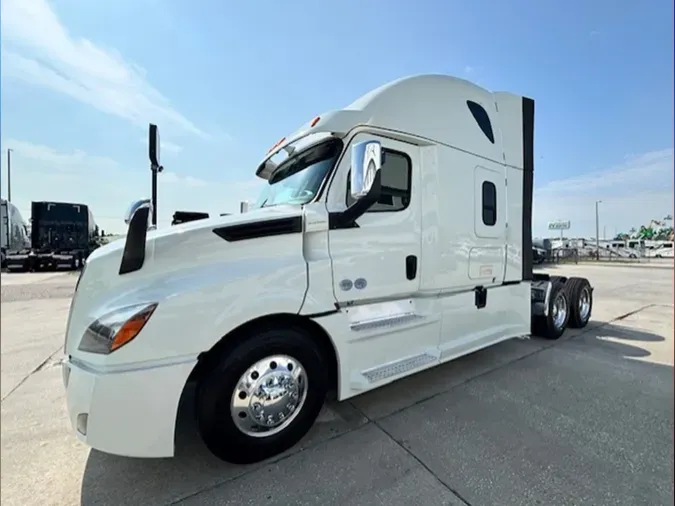 2020 Freightliner PT126SLP