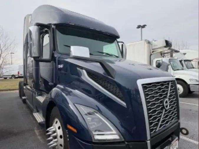 2020 VOLVO VNL64T860