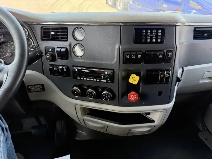 2022 Peterbilt 579