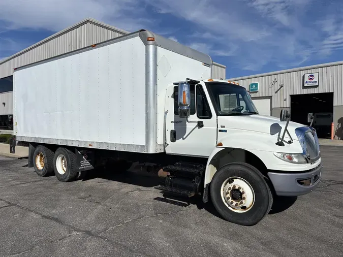 2012 International 4400
