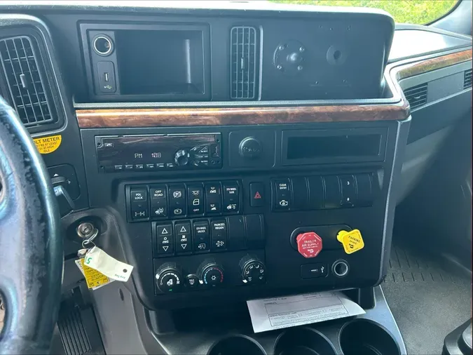 2020 International LT625