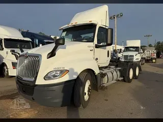 2020 INTERNATIONAL LT