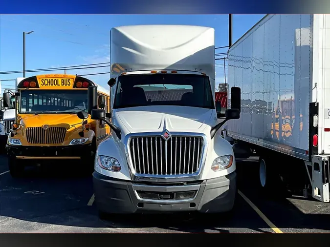 2021 INT LT625 6x414342e487f5aa572ecde6d1ef6686305