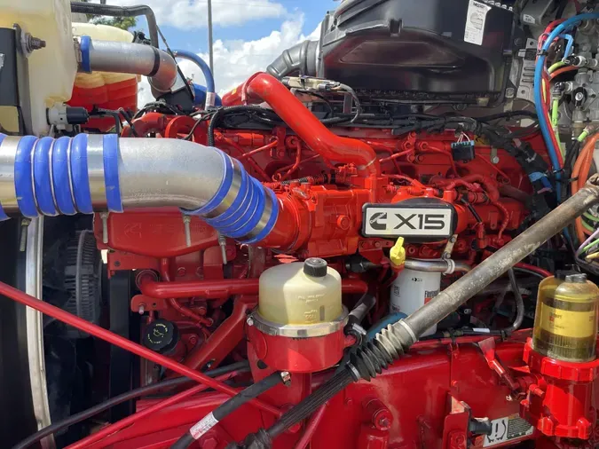 2022 Peterbilt 567