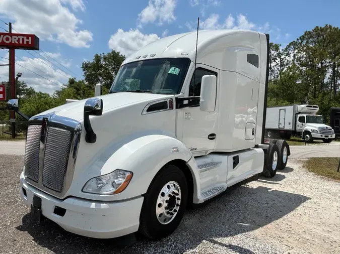 2022 Kenworth T680