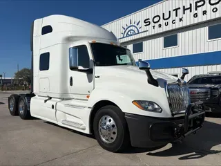 2022 International LT625