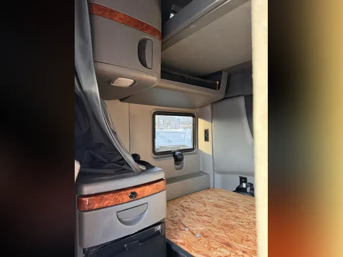 2022 International LT625143f07218affa4520b13ee3f77c51dd6