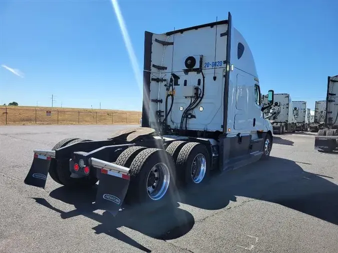 2020 FREIGHTLINER CA126