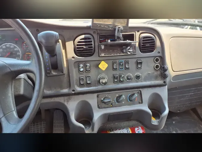 2019 FREIGHTLINER/MERCEDES M2 106