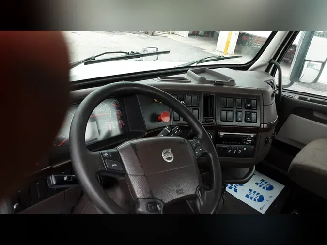 2018 Volvo VNL300