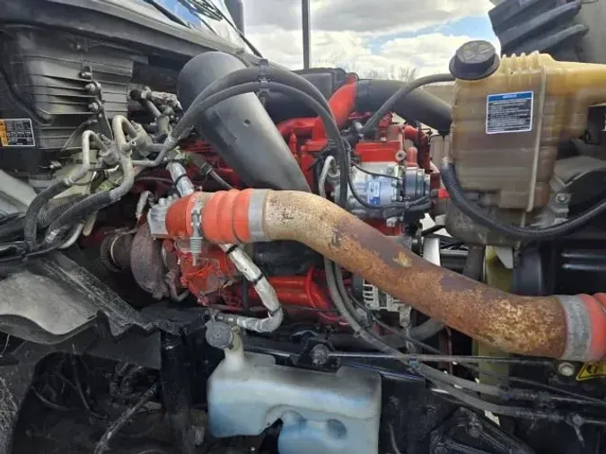 2022 International LT625