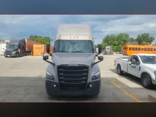 2024 Freightliner Cascadia