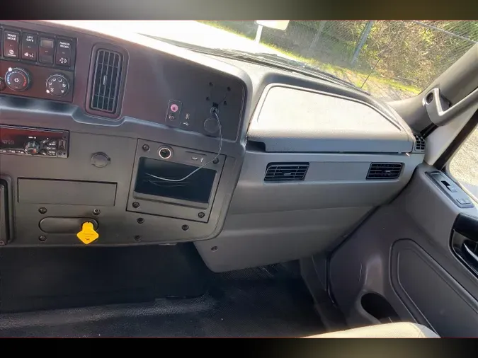 2020 INT MV607