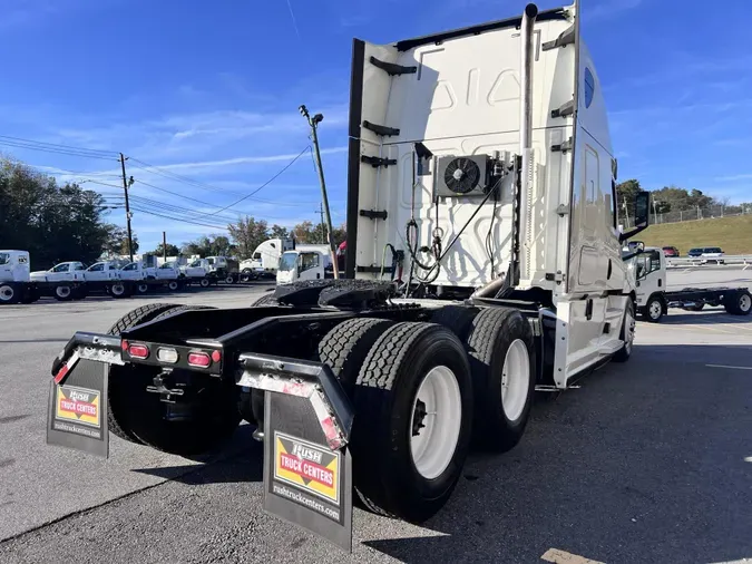 2020 Freightliner Cascadia