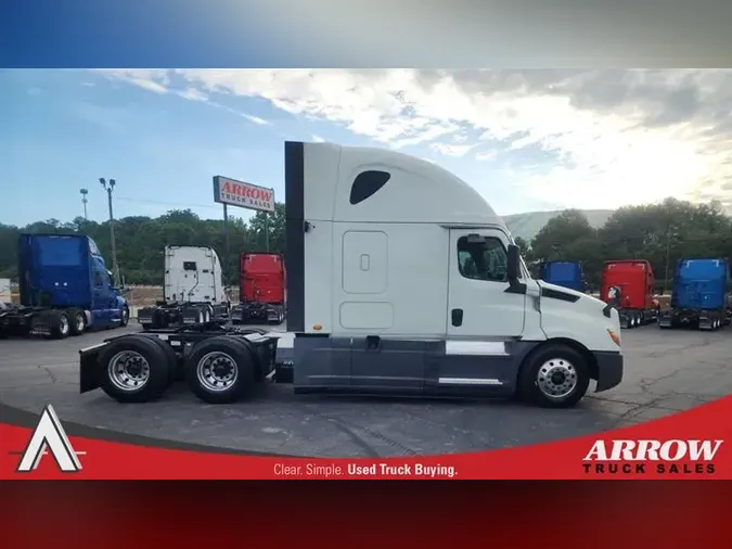 2020 FREIGHTLINER CA126