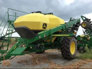 2019 John Deere 1890