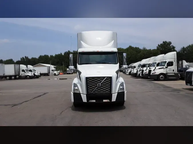 2018 Volvo VNL300