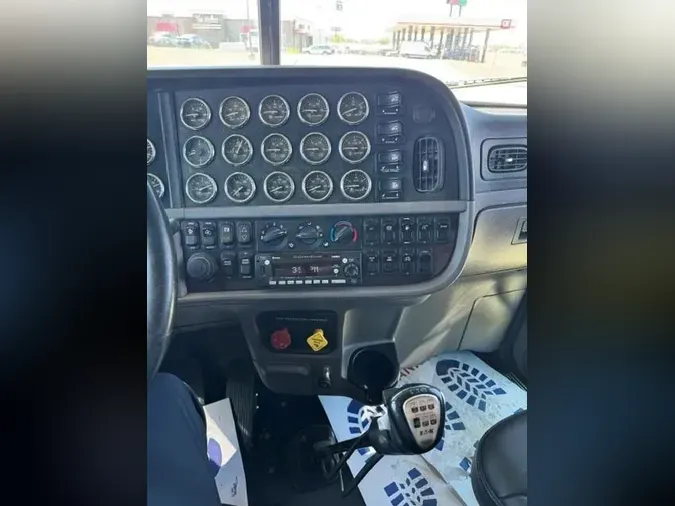 2019 Peterbilt 389