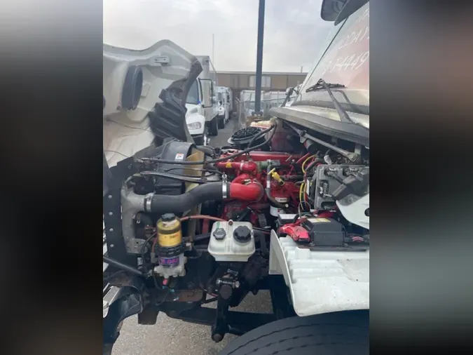 2017 FREIGHTLINER/MERCEDES M2 106