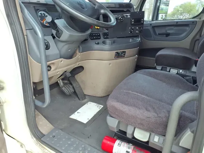 2018 FREIGHTLINER/MERCEDES CASCADIA 125