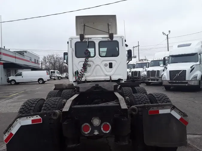 2016 FREIGHTLINER/MERCEDES CASCADIA 125