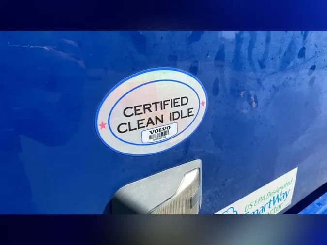 2023 Volvo VNL8601484060cdb63e654ffa7ca51c9d10b28