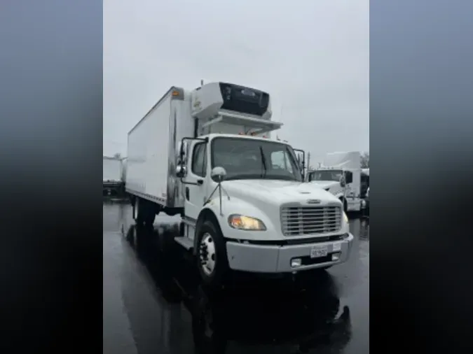 2017 FREIGHTLINER/MERCEDES M2 106
