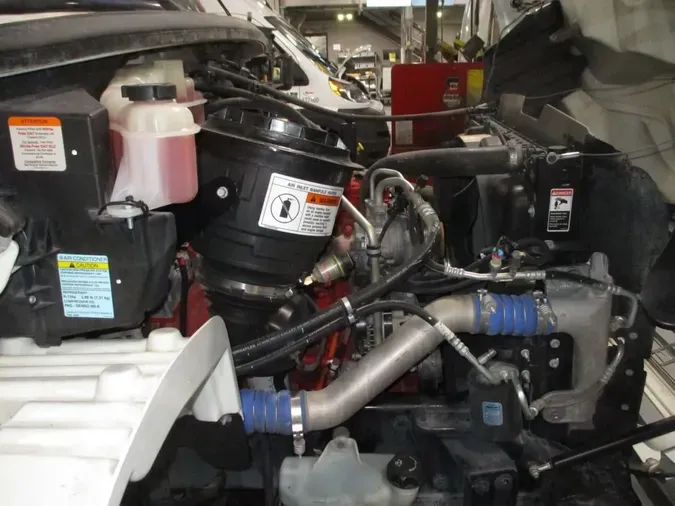 2018 FREIGHTLINER/MERCEDES M2 106