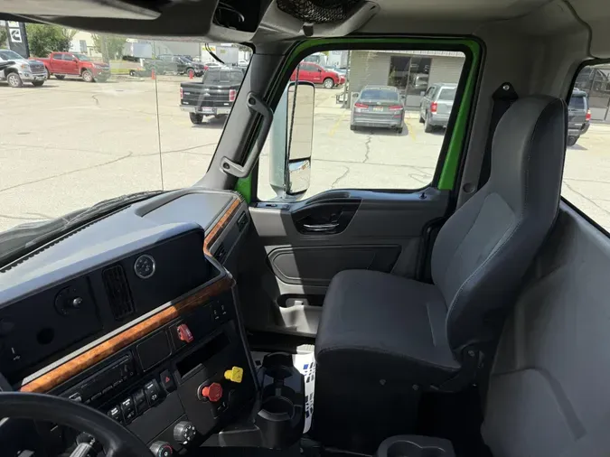 2020 International MV607