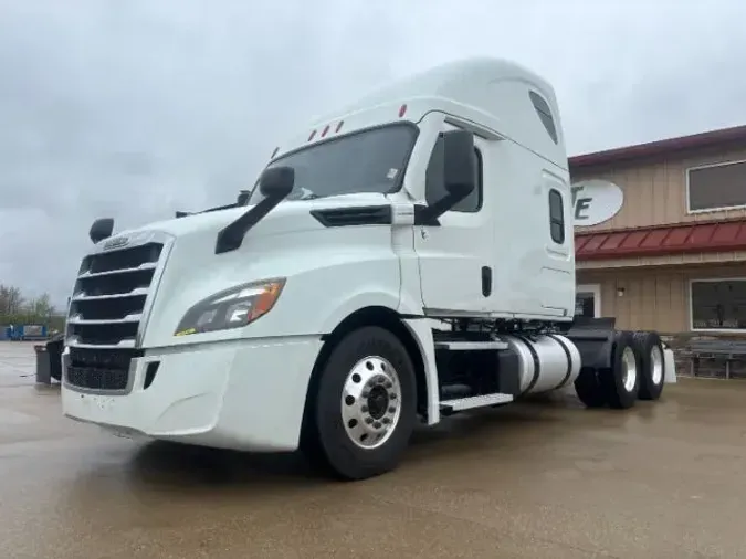 2020 Freightliner New Cascadia 126