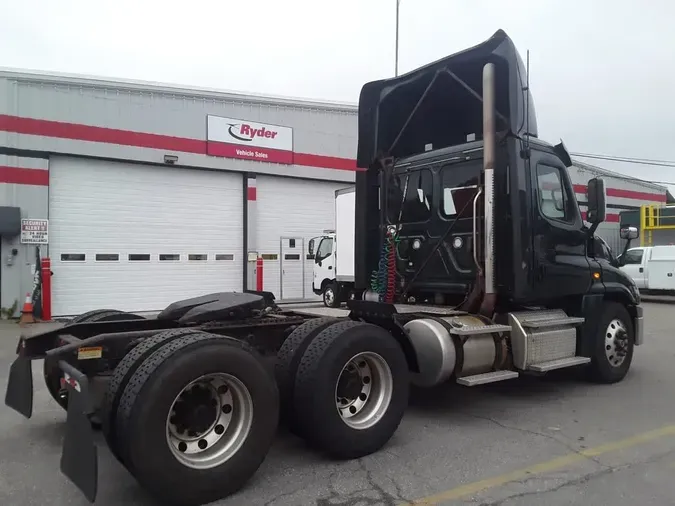 2018 FREIGHTLINER/MERCEDES CASCADIA 125