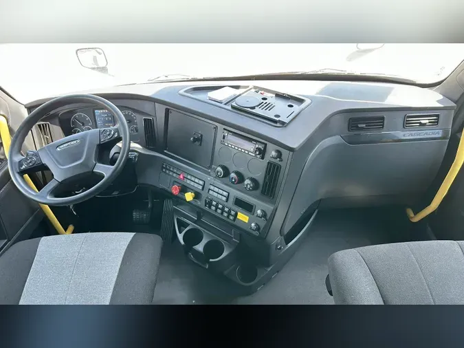2023 Freightliner Cascadia 126