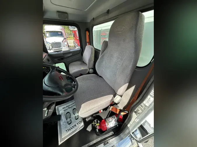 2020 Peterbilt 337