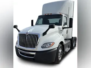 2021 International LT625