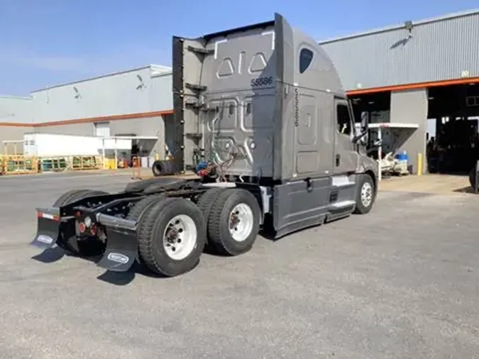 2023 Freightliner Cascadia