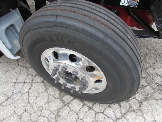 2026 Kenworth T880149fd6793f56bb78d4f80991e40c2df8