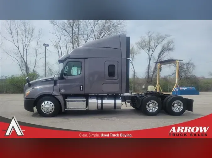 2019 FREIGHTLINER CA126